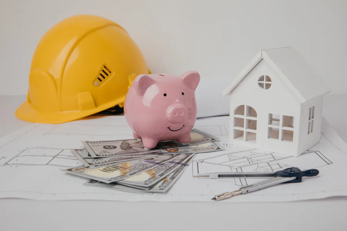 Czy mały dom 70 m² jest tańszy w budowie niż duży 100 m²? Porównanie kosztów 2025