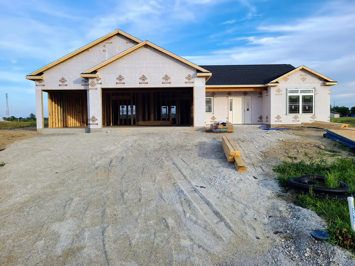 Ile realnie kosztuje budowa domu parterowego 100 m² w 2025 roku? [Aktualne ceny za m²]