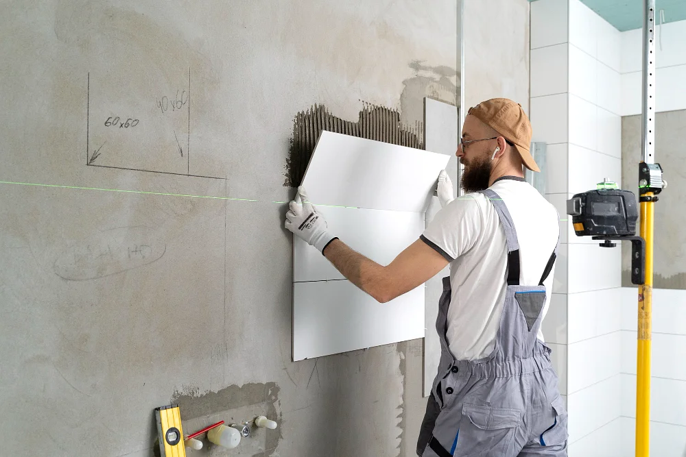 Rękojmia dewelopera – przez ile lat odpowiada za pękające ściany?